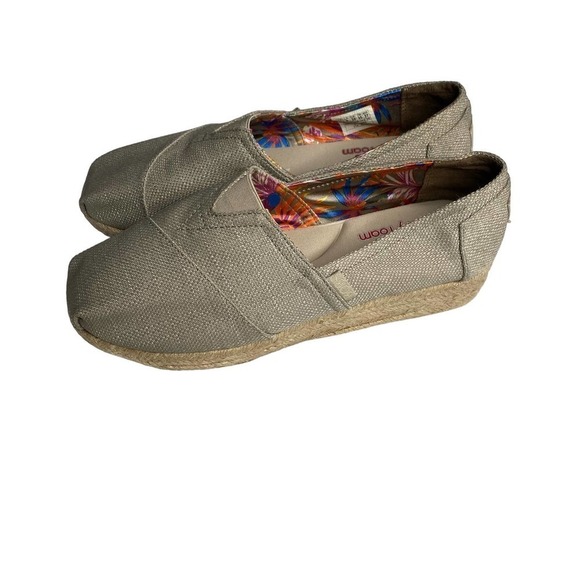 New BOBS Breeze from Skechers Women's Taupe Flats Size 8 Memory Foam Style 34101 - Picture 4 of 6